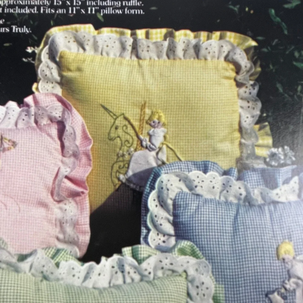 Vintage 1979‎ Yours Truly Quaint Anne Pillow Kit 1291 Yellow Gingham Embroidery